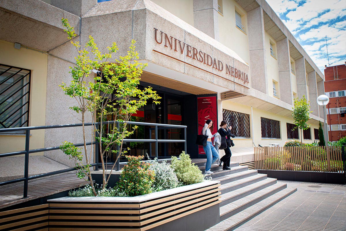 Campus of Languages, Education and Psichology in Madrid-Arturo Soria